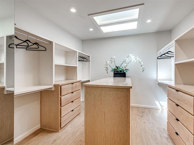 571 S Fretz Avenue, Edmond, OK 73003