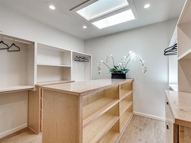 571 S Fretz Avenue, Edmond, OK 73003
