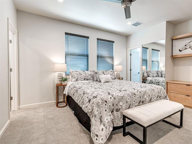 571 S Fretz Avenue, Edmond, OK 73003