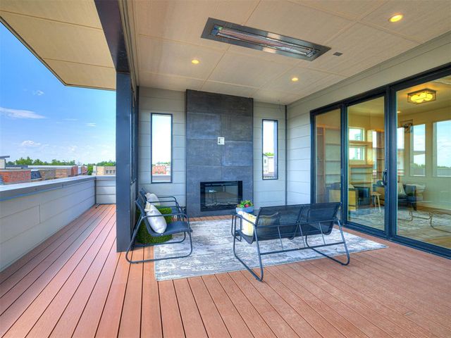 571 S Fretz Avenue, Edmond, OK 73003