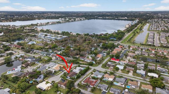 1921 NW 43rd Street, Oakland Park, FL 33309
