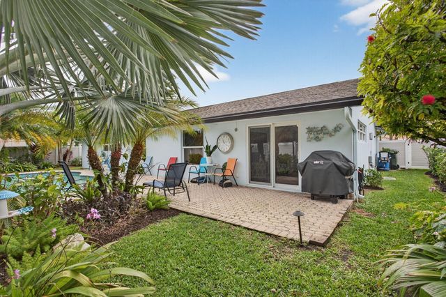1921 NW 43rd Street, Oakland Park, FL 33309