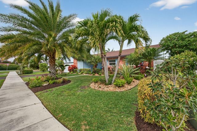 1921 NW 43rd Street, Oakland Park, FL 33309