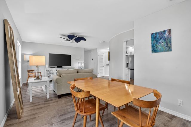 1921 NW 43rd Street, Oakland Park, FL 33309