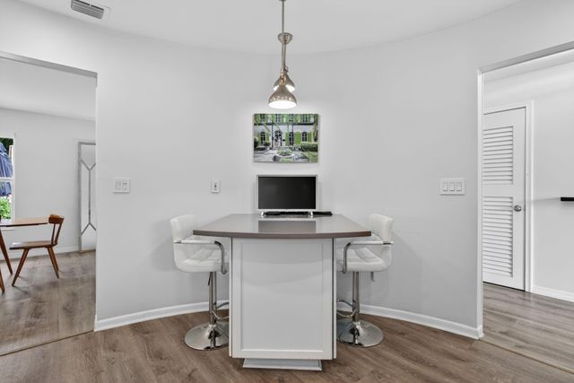 1921 NW 43rd Street, Oakland Park, FL 33309