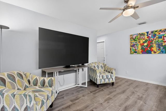 1921 NW 43rd Street, Oakland Park, FL 33309