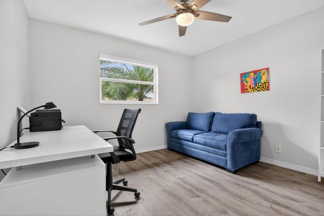 1921 NW 43rd Street, Oakland Park, FL 33309