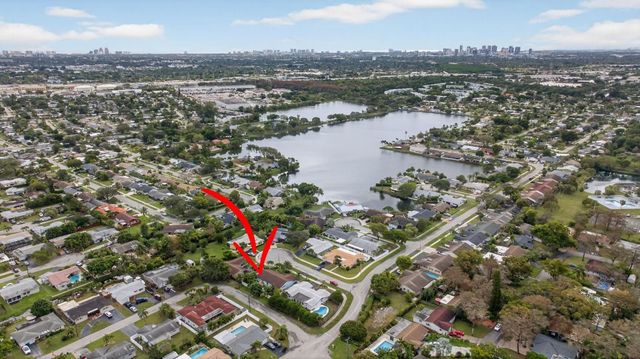 1921 NW 43rd Street, Oakland Park, FL 33309