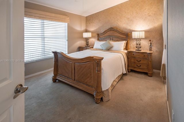 11831 NW 57th St, Coral Springs, FL 33076