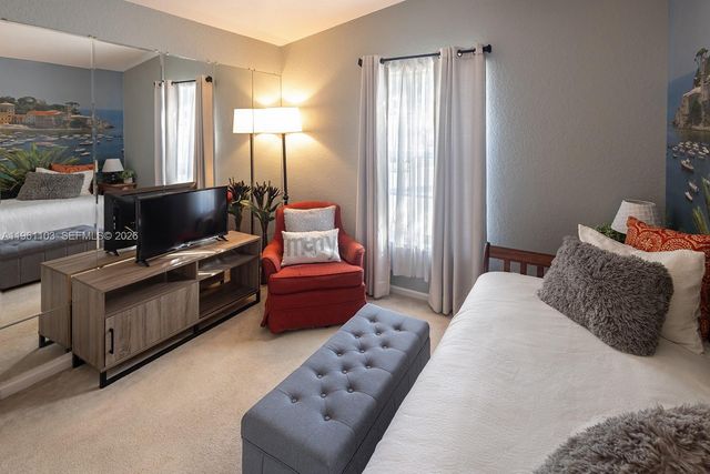 11831 NW 57th St, Coral Springs, FL 33076