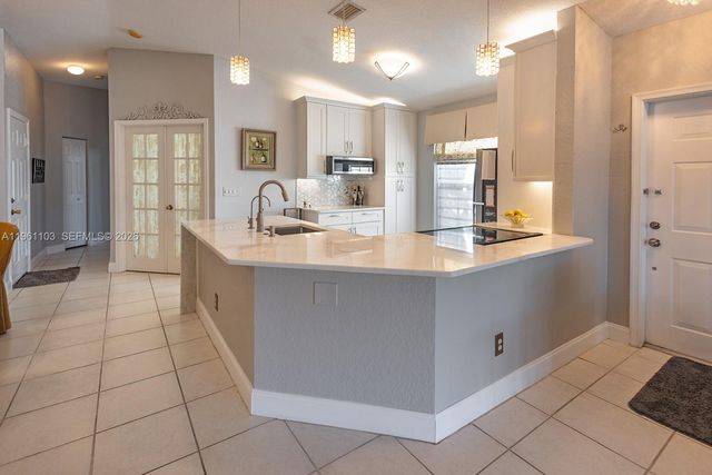 11831 NW 57th St, Coral Springs, FL 33076