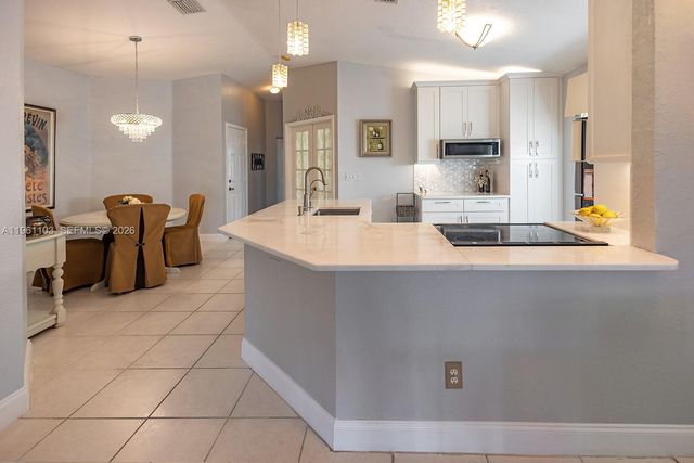 11831 NW 57th St, Coral Springs, FL 33076