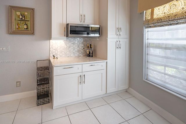 11831 NW 57th St, Coral Springs, FL 33076