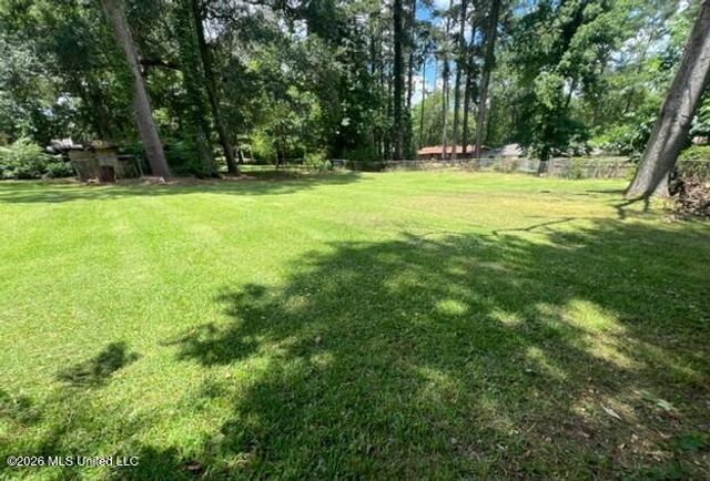 360 Pine Ridge Road, Jackson, MS 39206