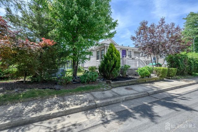 904 Central Avenue, Union Beach, NJ 07735