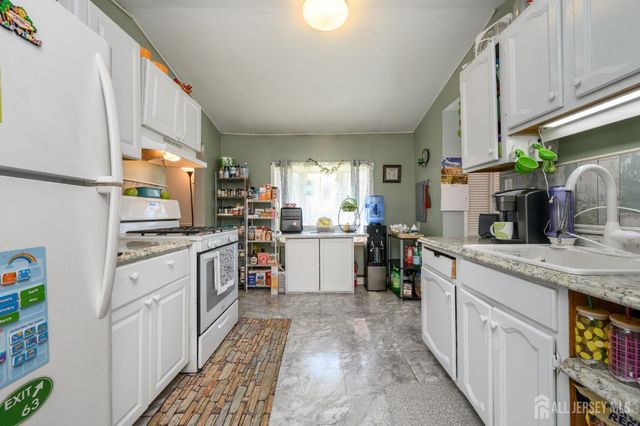 904 Central Avenue, Union Beach, NJ 07735