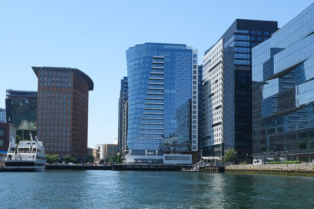 150 Seaport Blvd 17C, Boston, MA 02210
