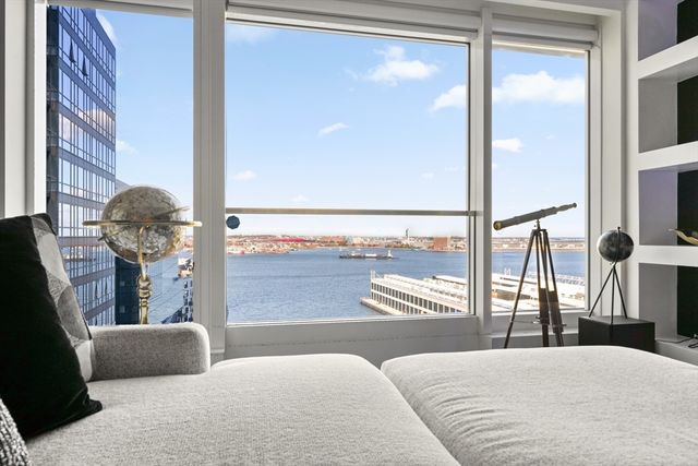 150 Seaport Blvd 17C, Boston, MA 02210