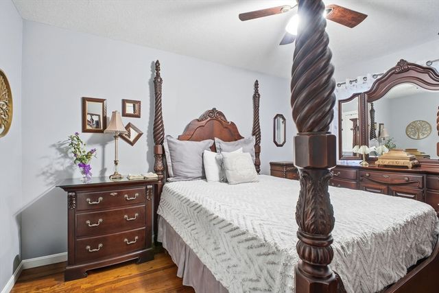 70 Norman St, Springfield, MA 01104