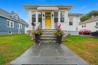 70 Norman St, Springfield, MA 01104