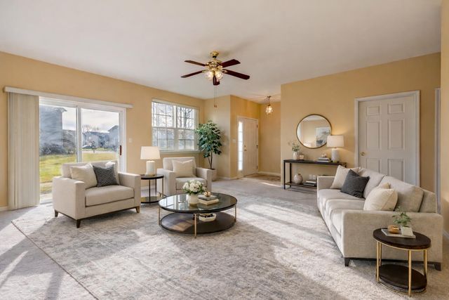 1253 Primrose Lane, Schererville, IN 46375