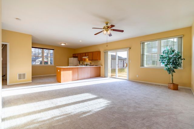 1253 Primrose Lane, Schererville, IN 46375