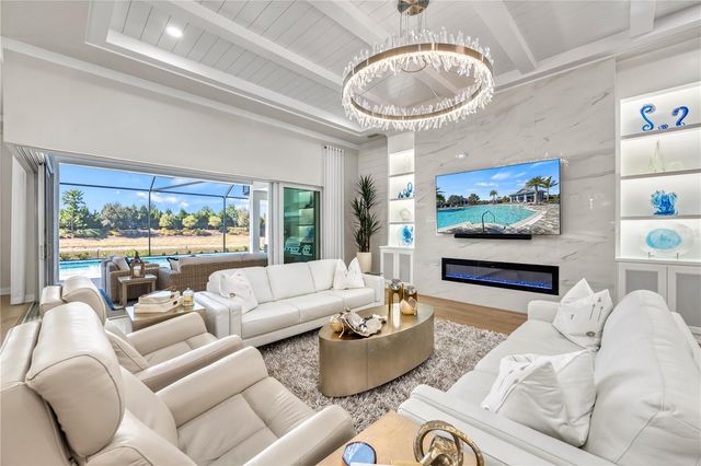 8281 REDONDA LOOP, Bradenton, FL 34202