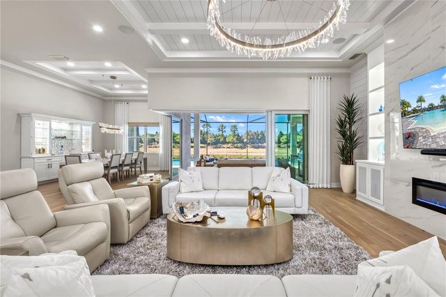 8281 REDONDA LOOP, Bradenton, FL 34202