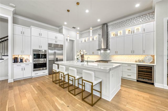 8281 REDONDA LOOP, Bradenton, FL 34202