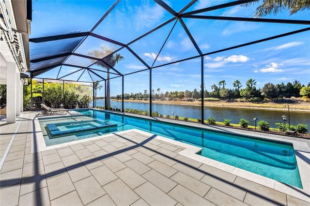 8281 REDONDA LOOP, Bradenton, FL 34202