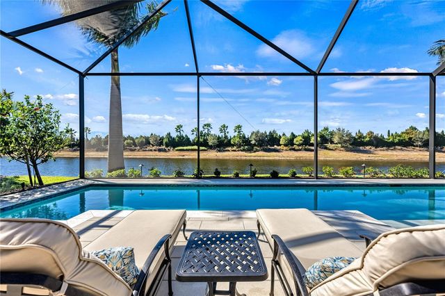 8281 REDONDA LOOP, Bradenton, FL 34202