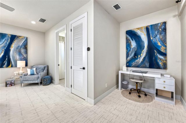 8281 REDONDA LOOP, Bradenton, FL 34202