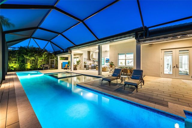 8281 REDONDA LOOP, Bradenton, FL 34202