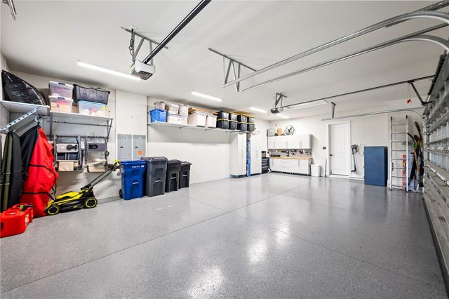 8281 REDONDA LOOP, Bradenton, FL 34202