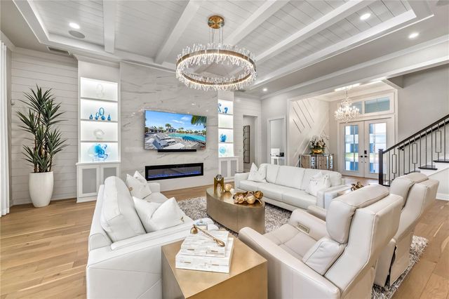 8281 REDONDA LOOP, Bradenton, FL 34202