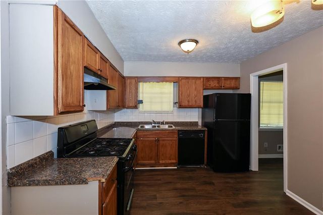 7362 Penland Drive, Riverdale, GA 30296