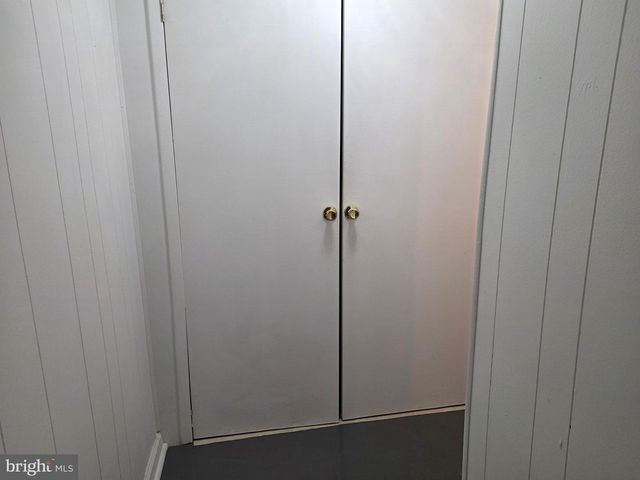 5 SUSAN DR, Barnegat, NJ 08005