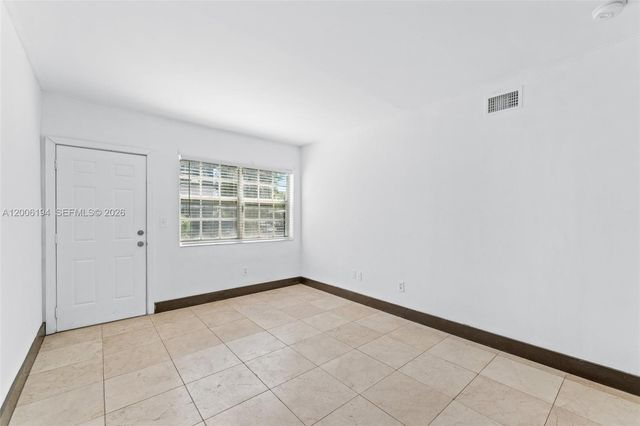 551 NE 62nd St 6, Miami, FL 33138