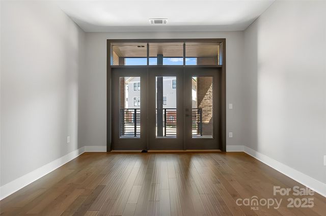 2401 Euclid Avenue 104, Charlotte, NC 28203