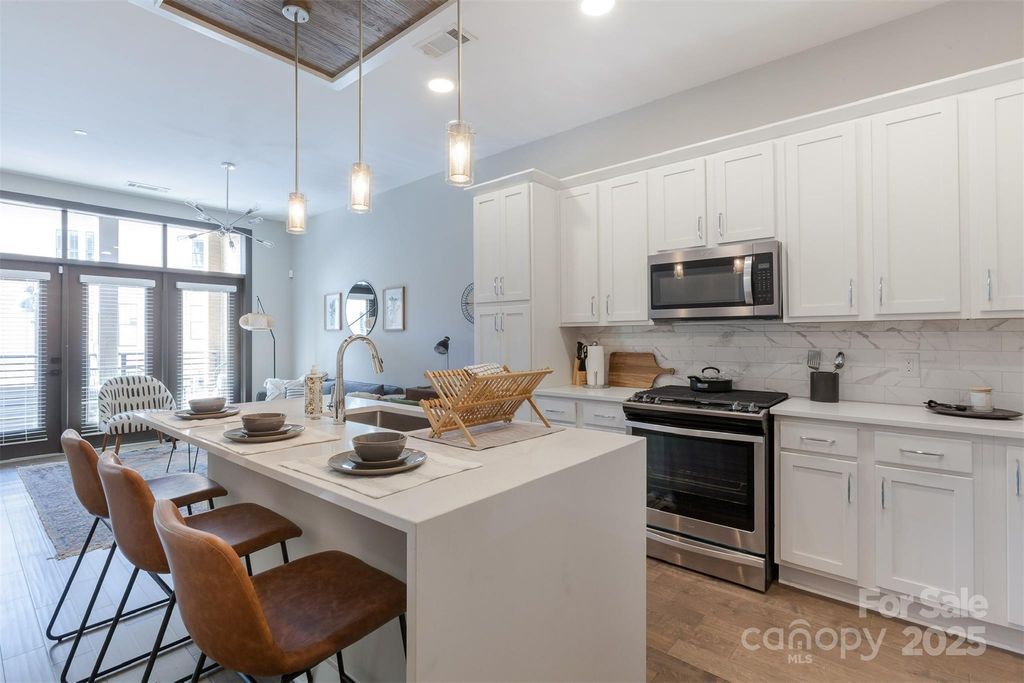 2401 Euclid Avenue 104, Charlotte, NC 28203