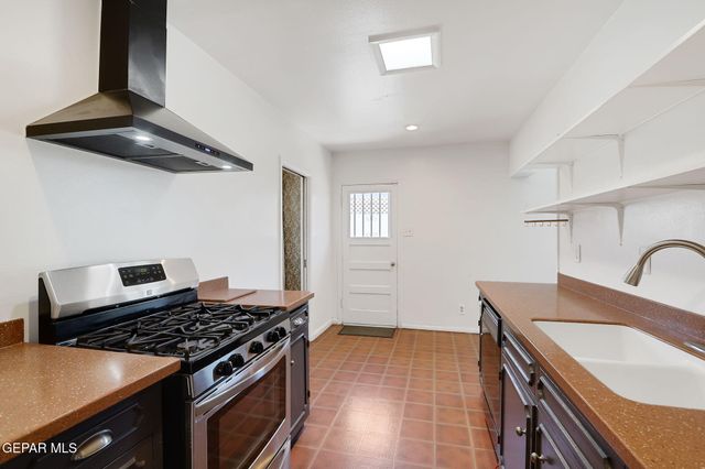 6024 CABRILLO Drive Drive, El Paso, TX 79912