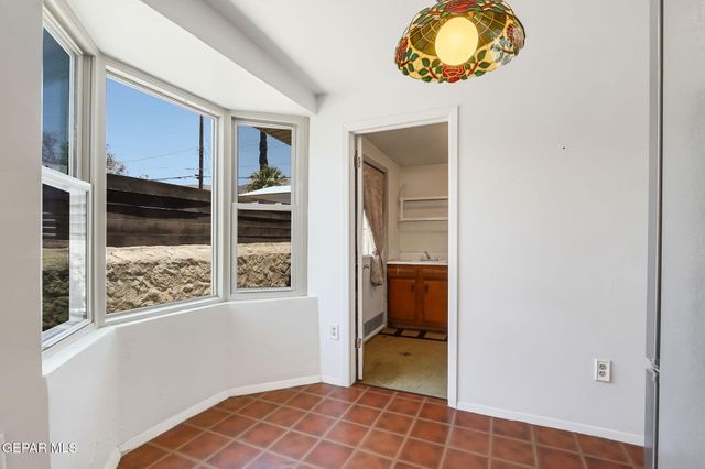 6024 CABRILLO Drive Drive, El Paso, TX 79912