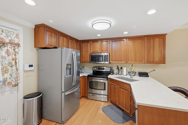 7514 Wellesley Park S, Raleigh, NC 27615