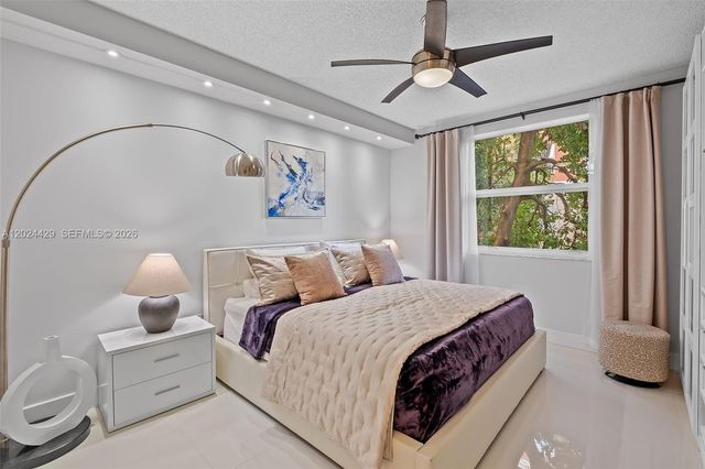 17145 N Bay Road 4204, Sunny Isles Beach, FL 33160
