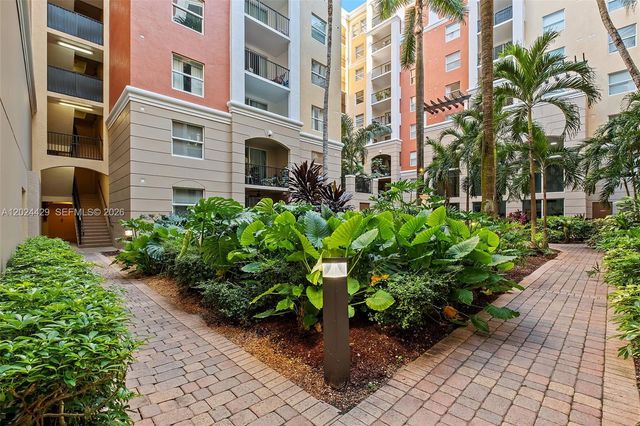 17145 N Bay Road 4204, Sunny Isles Beach, FL 33160