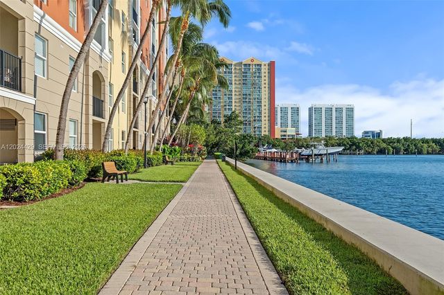 17145 N Bay Road 4204, Sunny Isles Beach, FL 33160