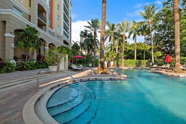 17145 N Bay Road 4204, Sunny Isles Beach, FL 33160