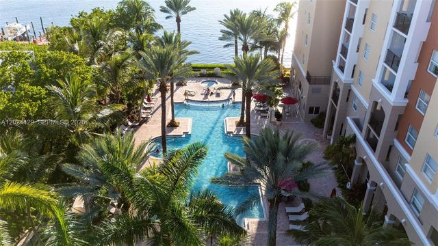 17145 N Bay Road 4204, Sunny Isles Beach, FL 33160