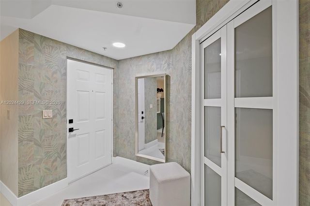 17145 N Bay Road 4204, Sunny Isles Beach, FL 33160