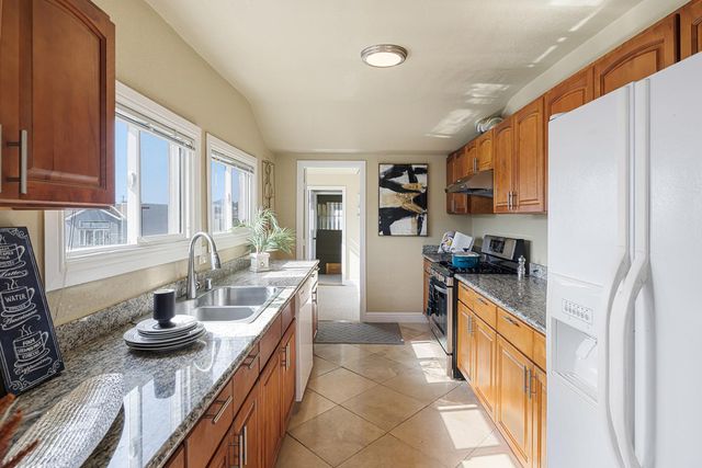 844 Brunswick Street, San Francisco, CA 94112